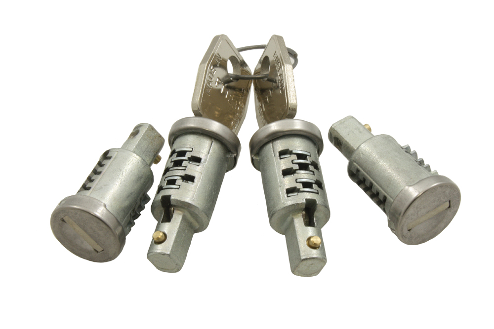 Door Lock & Key Set 4 Barrel for Defender Questions & Answers