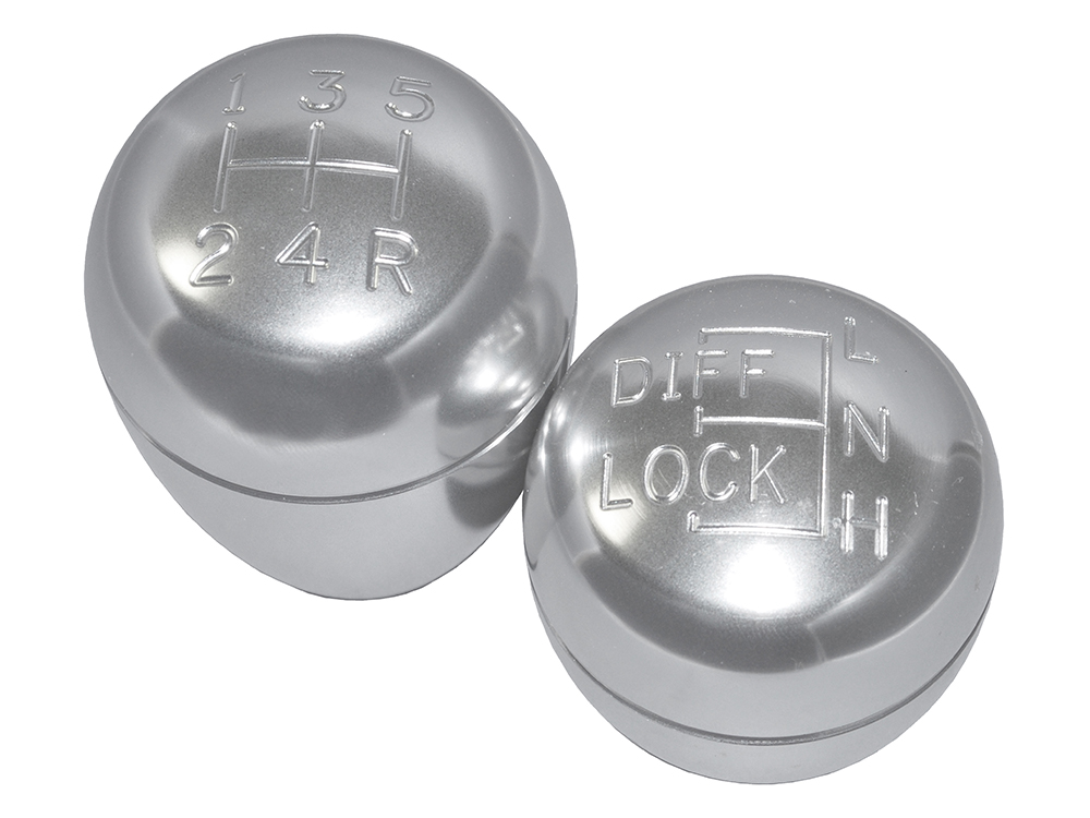 Land Rover Defender Alloy Gear Lever Knob Set - DA5500 Questions & Answers