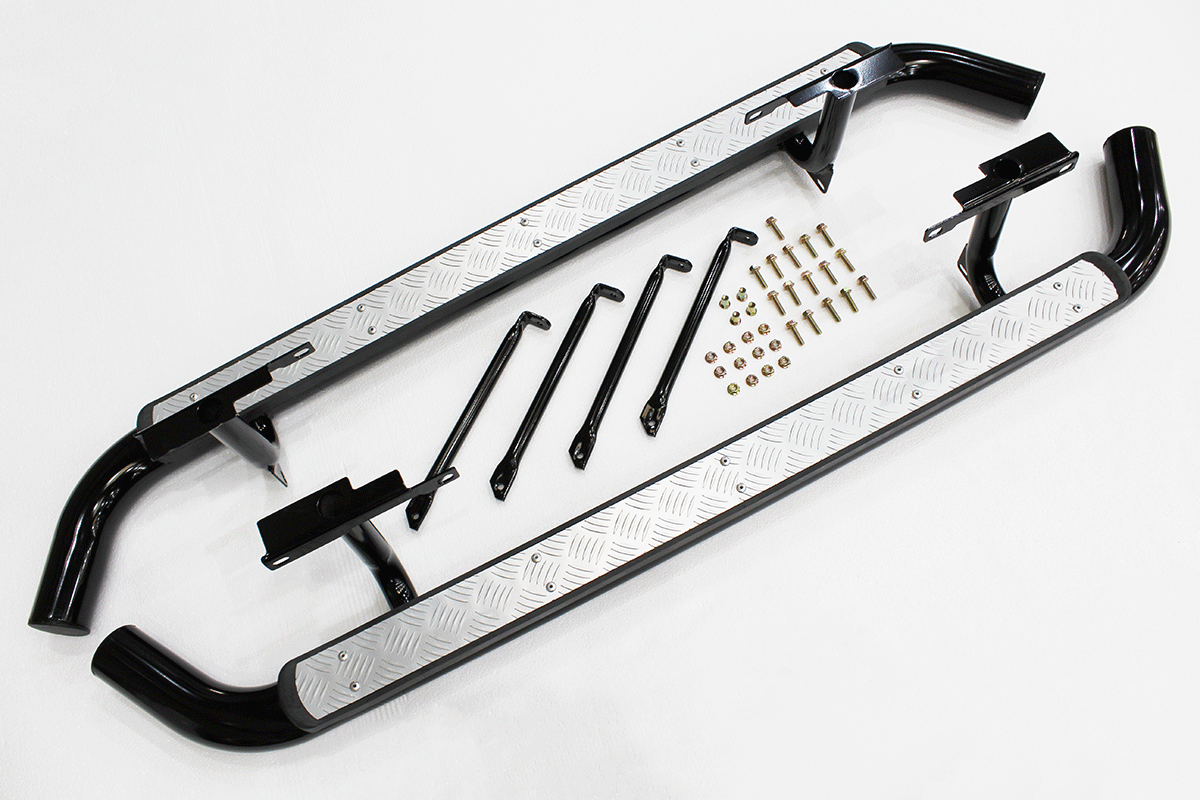 Defender 110 Side Step with Chequer Plate Top Pair Questions & Answers