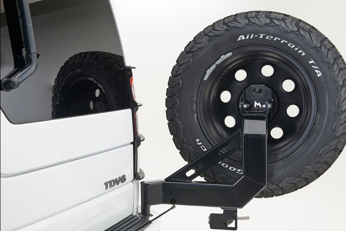 Terrafirma Swingaway Spare Wheel Carrier for Discovery 3 and Discovery 4 | TF053 Questions & Answers