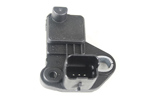 Crankshaft Position Sensor - Intermotor LR000681 for Freelander 2 2.2 TD4 Questions & Answers